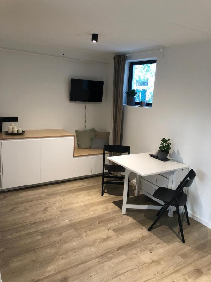 Bezaubernde Gastesuite Mit Terrasse Im Hinterhof Hamburg Exterior foto